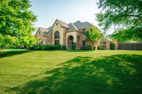 703 Mockingbird Dr, Murphy, TX 75094
