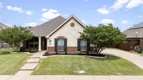 1113 Woods Rd, Forney, TX 75126