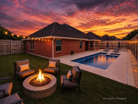 1113 Woods Rd, Forney, TX 75126