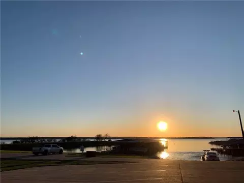 3026 Hillside Ct, Whitney, TX 76692