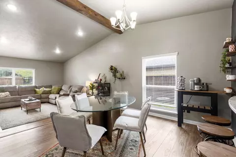 5044 Shannon Dr, The Colony, TX 75056