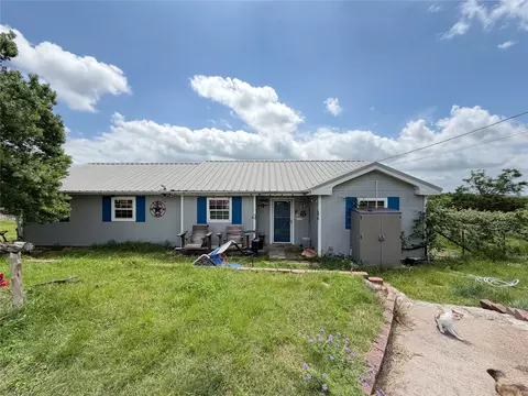 1106 Sierra Vista Dr, Gatesville, TX 76528