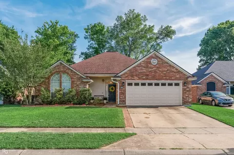 5912 Summerville Ln, Bossier City, LA 71111