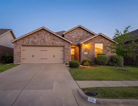 1131 Grimes Dr, Forney, TX 75126