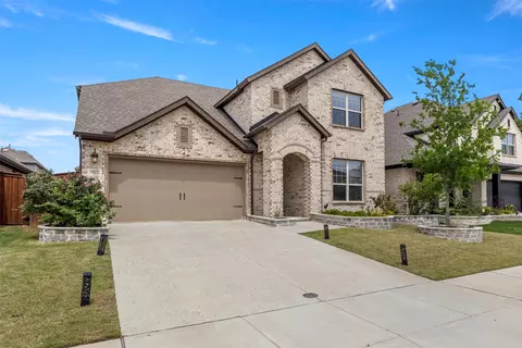 1913 Braided Mane Ave, Aubrey, TX 76227