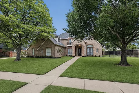 216 Mill Xing W, Colleyville, TX 76034