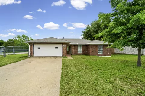 4022 William St, Sachse, TX 75048