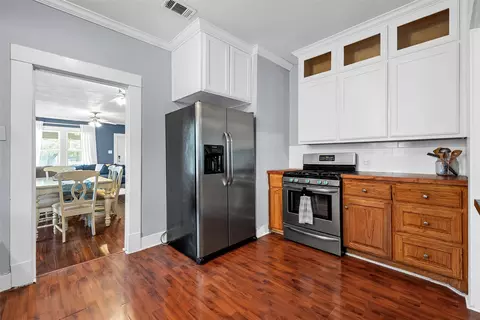 Kitchen - 2525 Edna Ave, Waco, TX 76708 photo 2 of 2