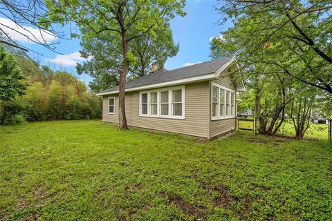 Exterior - 2525 Edna Ave, Waco, TX 76708 photo 4 of 5