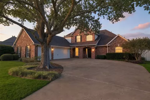 718 Morningside Dr, Mansfield, TX 76063