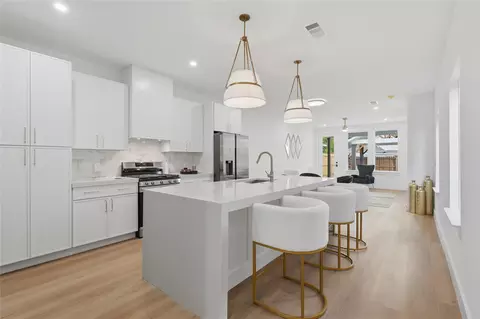 2512 Peabody Ave, Dallas, TX 75215