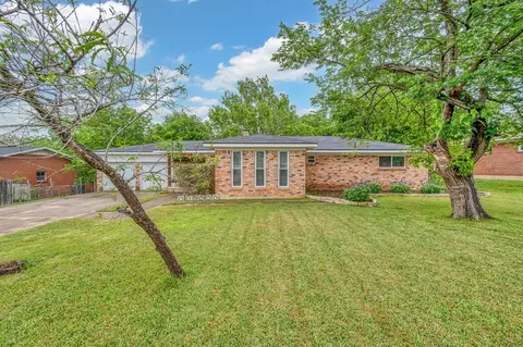 7741 Fairway Rd, Woodway, TX 76712