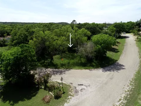 5714 Highland Ct, Granbury, TX 76048