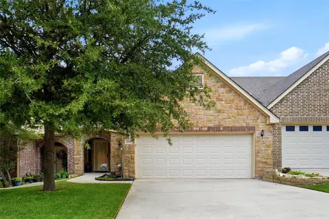 250 Greathouse Vlg, Decatur, TX 76234