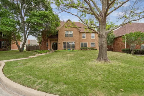 5109 Dewdrop Ln, Fort Worth, TX 76123