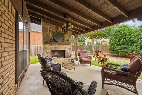 5109 Dewdrop Ln, Fort Worth, TX 76123
