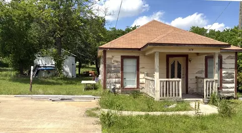 574 E Marshall St, Van Alstyne, TX 75495