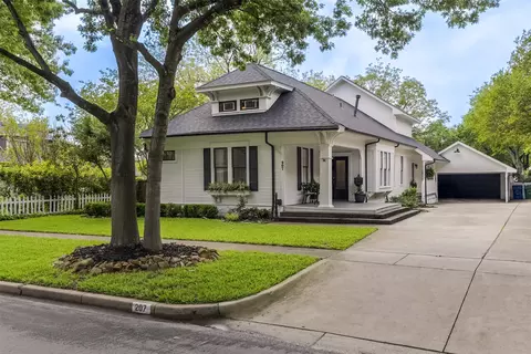 207 Williams St, Waxahachie, TX 75165