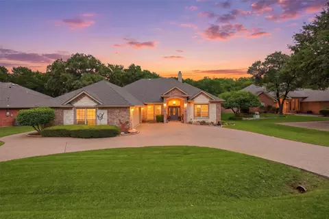 4104 Mojave Dr, Granbury, TX 76049