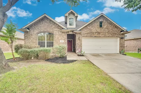 1020 Lake Hollow Dr, Little Elm, TX 75068