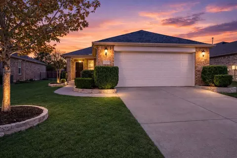 2325 Beachfront Dr, Frisco, TX 75036