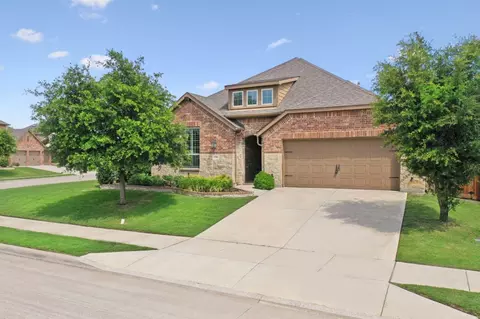 9632 Pickwick Trl, Fort Worth, TX 76131