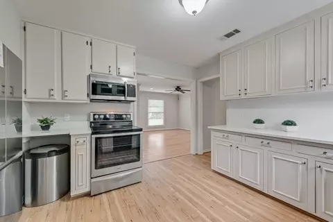 Kitchen - 313 Grace Ln, Terrell, TX 75160 photo 1 of 1