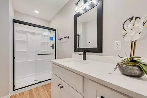 Bath - 313 Grace Ln, Terrell, TX 75160 photo 1 of 2