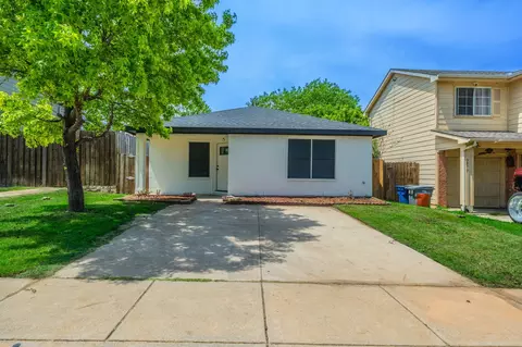 3021 Lago Vista Ct, Dallas, TX 75236