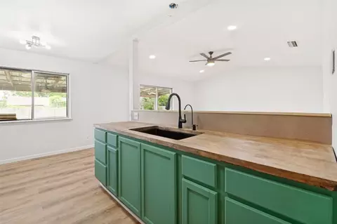 2654 Arlington Ln, Lancaster, TX 75134