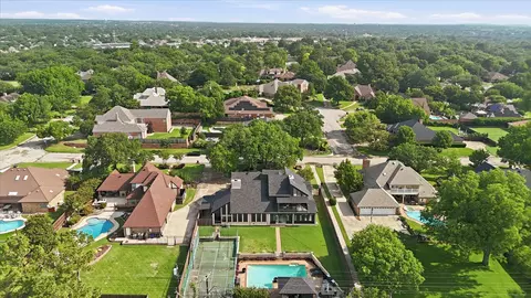 301 Chapelwood Dr, Colleyville, TX 76034