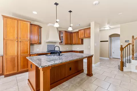 Kitchen - 1014 Brook Forest Ln, Euless, TX 76039 photo 3 of 3