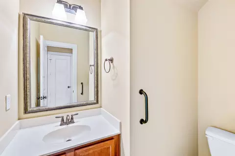 Bath - 1014 Brook Forest Ln, Euless, TX 76039 photo 1 of 4