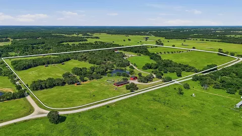 1371 County Road 130, Whitesboro, TX 76273