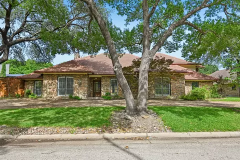 13216 Hillcrest Rd, Dallas, TX 75240