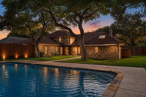 13216 Hillcrest Rd, Dallas, TX 75240