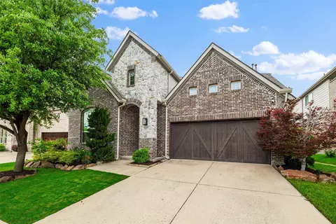 4637 Seabiscuit St, Carrollton, TX 75010