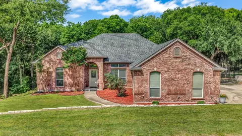 203 Mockingbird Ln, Aledo, TX 76008