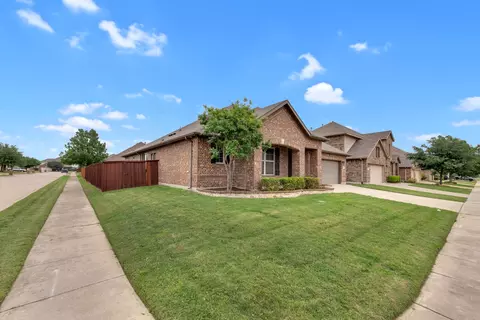 Exterior - 1428 Mesa Crest Dr, Haslet, TX 76052 photo 2 of 7