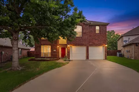 10616 Donnis Dr, Fort Worth, TX 76244