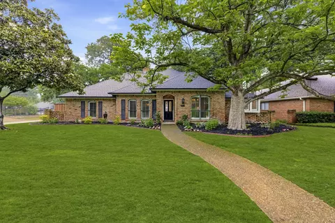 200 Mockingbird Ln, Coppell, TX 75019