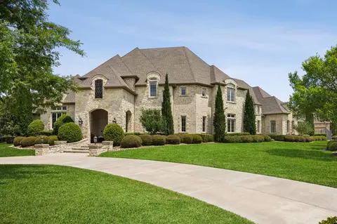 1701 Live Oak Ln, Southlake, TX 76092
