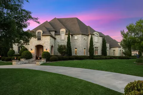 1701 Live Oak Ln, Southlake, TX 76092