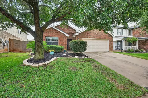 8120 Plateau Dr, Fort Worth, TX 76120