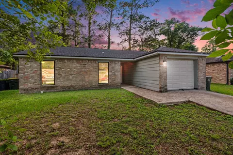 1321 N 7th St, Conroe, TX 77301