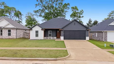 1804 Josh Dr, Whitehouse, TX 75791