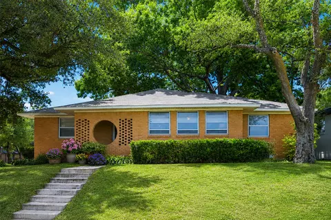 635 Classen Dr, Dallas, TX 75218