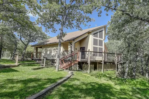 41 Crestline Ct, Nocona, TX 76255