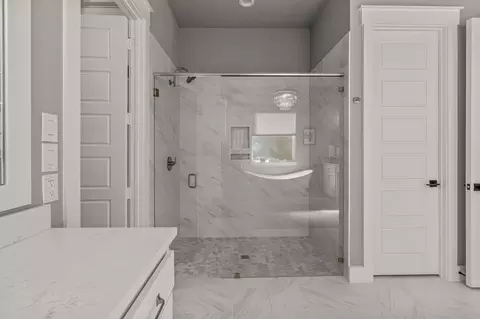 Bath - 208 Denton St E, Argyle, TX 76226 photo 4 of 5