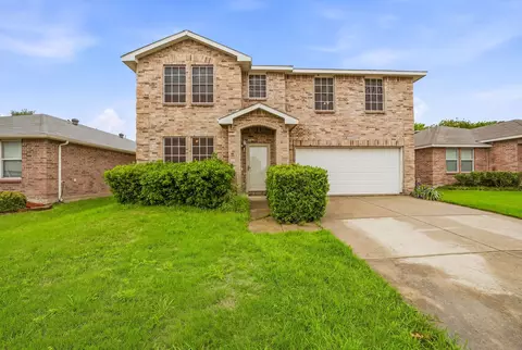 16617 Woodside Dr, Justin, TX 76247